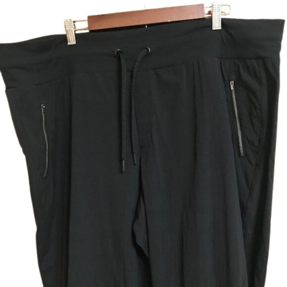 Athleta Women's Trekkie North Relaxed Mid Rise Jogger Plus Size Black Size 22 - Picture 6 of 11